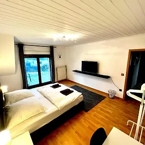  Apartment Praktisches Im Großen Haus Mit Garten Deutschland